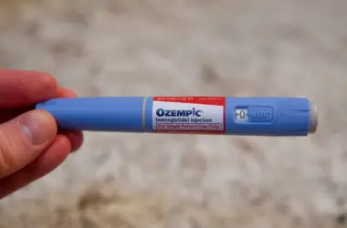 Ozempic: veja riscos e vantagens do remédio de emagrecimento do momento. Medicamento vem sendo divulgado como remédio de emagrecimento, mas apenas quem tem diabetes tipo 2 deve usar o ozempic. Veja o que a fabricante diz