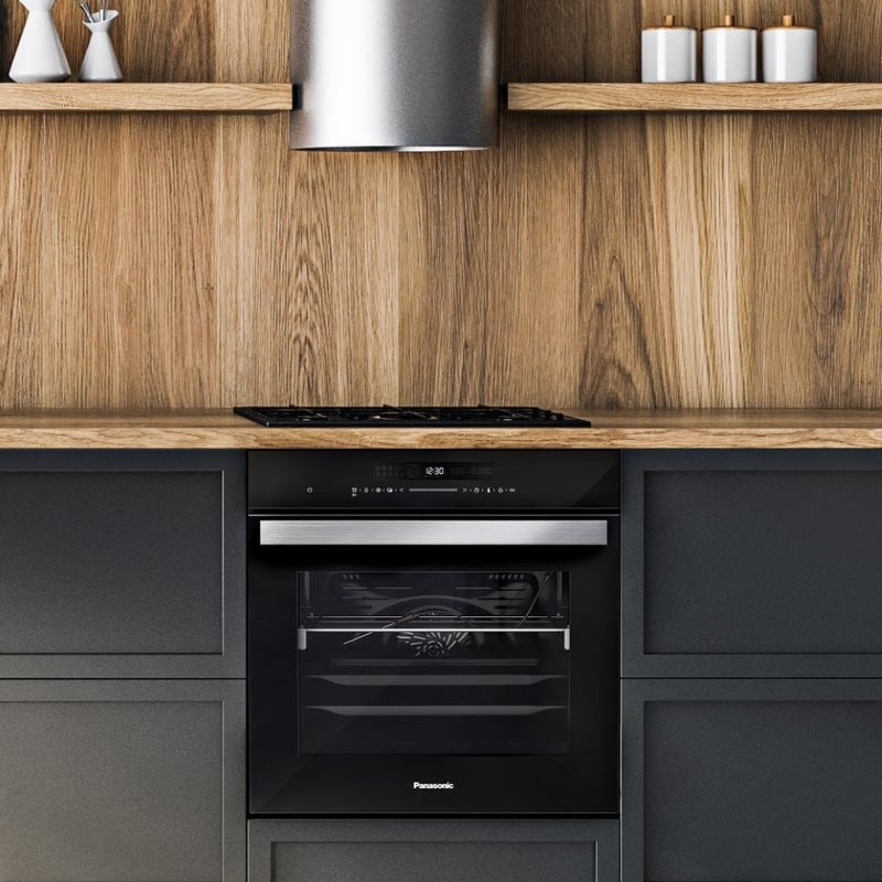 Panasonic lança forno