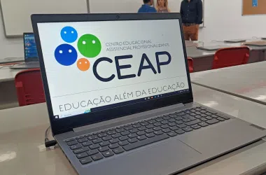 Intel e lenovo doam notebooks para centro de cursos profissionalizantes. Voltado para jovens da periferia, ceap conseguirá atender 900 adolescentes por ano com novo investimento