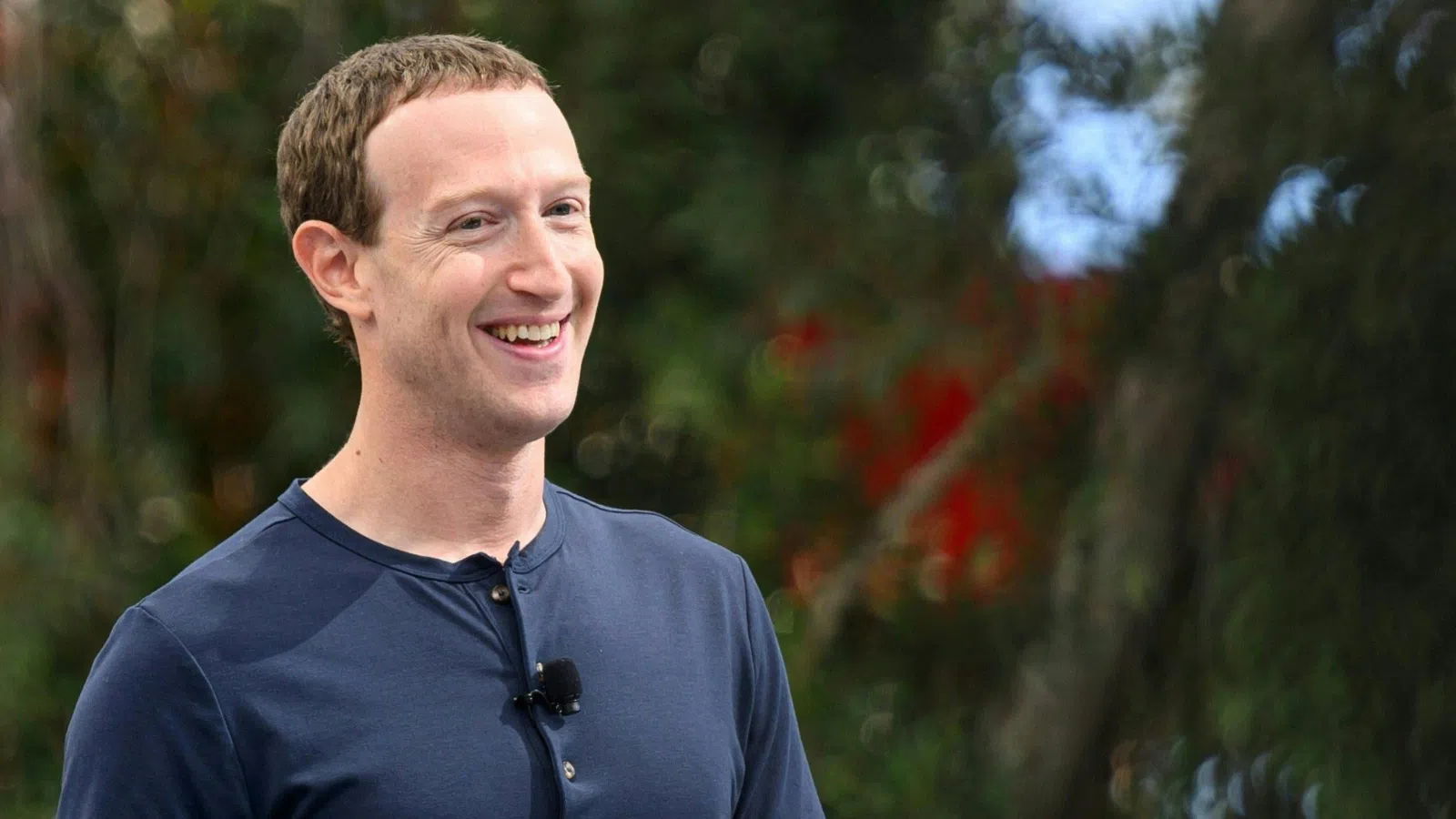 Mark zuckerberg está construindo um bunker secreto no havaí. Projeto de ceo possui duas mansões, meia dúzia de prédios e 5. 000 metros quadrados; saiba mais