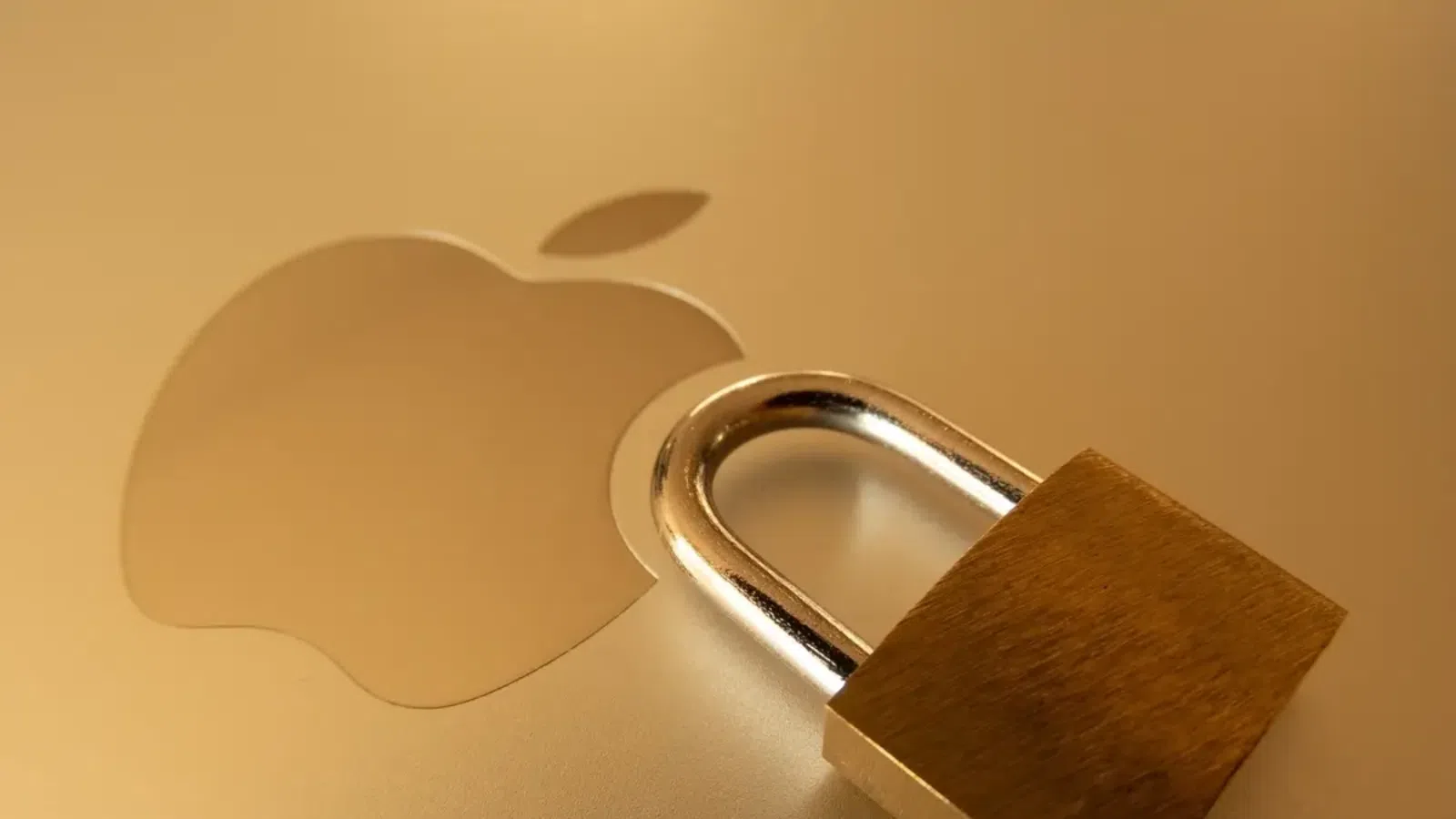 Apple afirma que ataques contra dados pessoais aumentaram 300%. Através de um documento a empresa afirma que nos últimos dois anos mais de 2,6 bilhões de registros pessoais foram expostos. Confira mais detalhes.