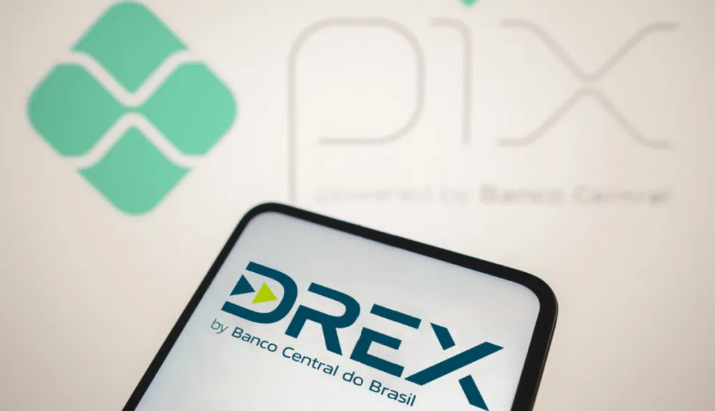 O que é o drex e qual é a diferença com o pix. Operando através de blockchain, nova moeda digital do bc surge como uma solução alternativa ao pix para grandes transações monetárias. Entenda!