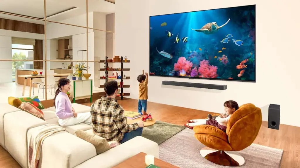 Ces 2024: lg mostra tv sem fios oled m4 e novas linhas b4, c4 e g4 para 2024. Modelos serão vendidos em 2024 e contam com novas tecnologias, como micro lens array e taxa de atualização de 144hz. Confira as especificações de cada linha