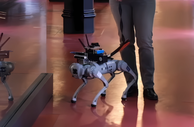 Roboguide é cão-guia robô que pode substituir animais no futuro