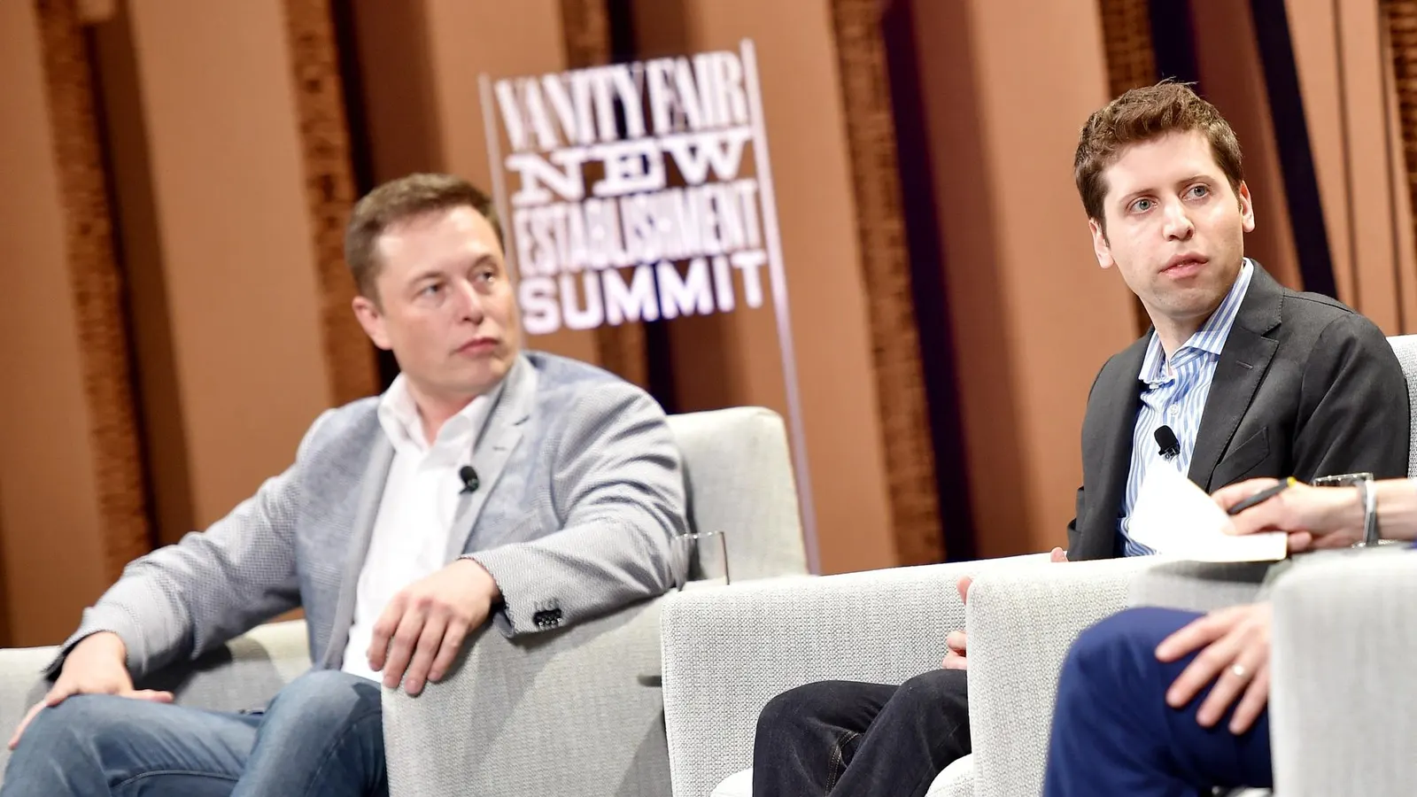 Elon musk processa openai por colocar lucro acima da humanidade. Ceo de tesla, spacex e x afirma que empresa e seus diretores, incluindo sam altman, abandonaram missão de proteger a humanidade contra os riscos das inteligências artificiais