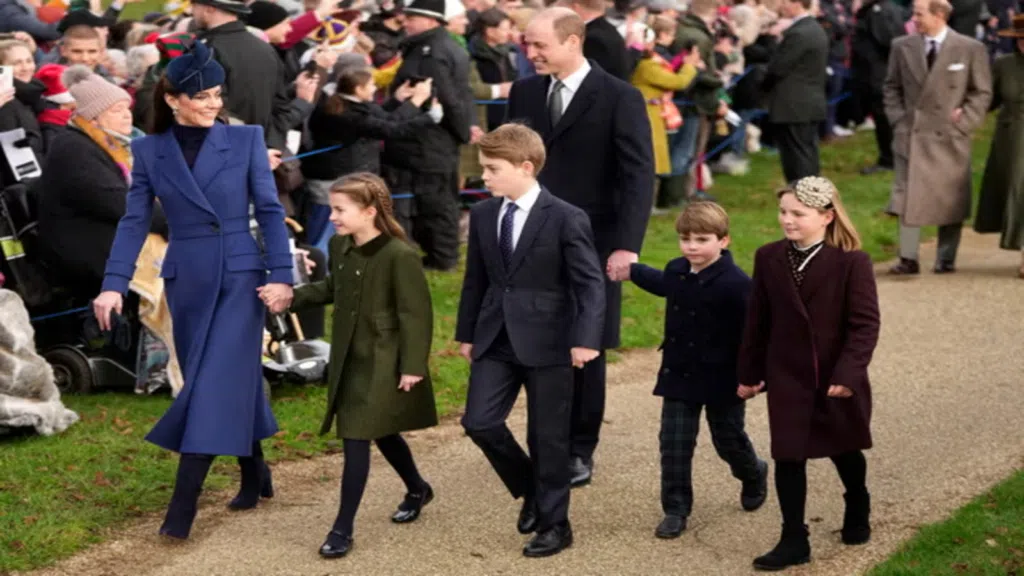 Kate middleton revela que está com câncer em vídeo emocionante. A princesa britânica publicou um vídeo nesta sexta-feira explicando a questão e pedindo ao público que respeite a privacidade da família. Entenda.