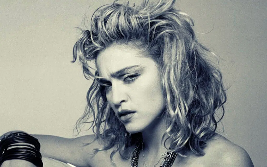 Madonna confirma que fará show no brasil em 2024. Diva pop, patrocinada pelo banco brasileiro itaú, fará apresentação celebrando 40 anos de carreira, voltando ao brasil após 12 anos