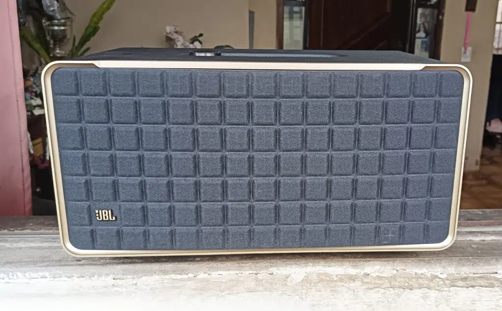 Caixa de som jbl authentics 500