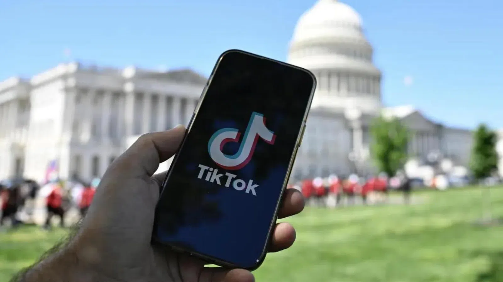 O que vai acontecer se o tiktok for vendido?. Entenda como a venda do tiktok nos eua poderá afetar creators e usuários da rede