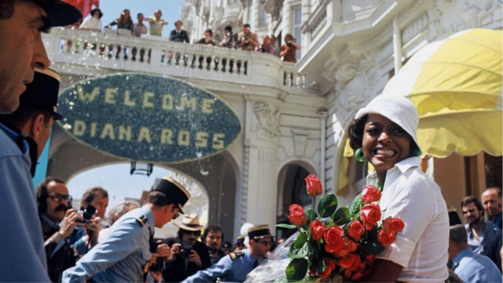 Veja momentos icônicos da história do festival de cannes. Para celebrar a 77ª edição do festival de cannes, que teve início na última quarta-feira (14), vale a pena revisitar os momentos mais marcantes desta festa do cinema que teve sua primeira edição em 1946.