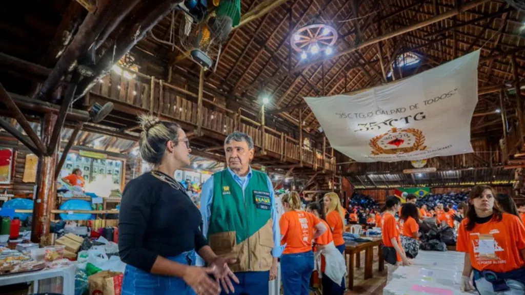 Organizações recebem doações para o rio grande do sul.