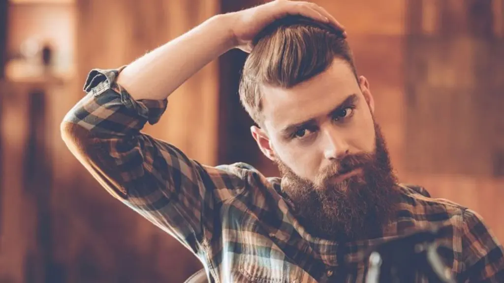 Por que alguns homens ficam mais bonitos com barba?. Já dizia o ditado: barba é a maquiagem do homem. Uma pesquisa se aprofundou no tema e explica por que o uso da barba pode deixar os homens mais atraentes (ou não).