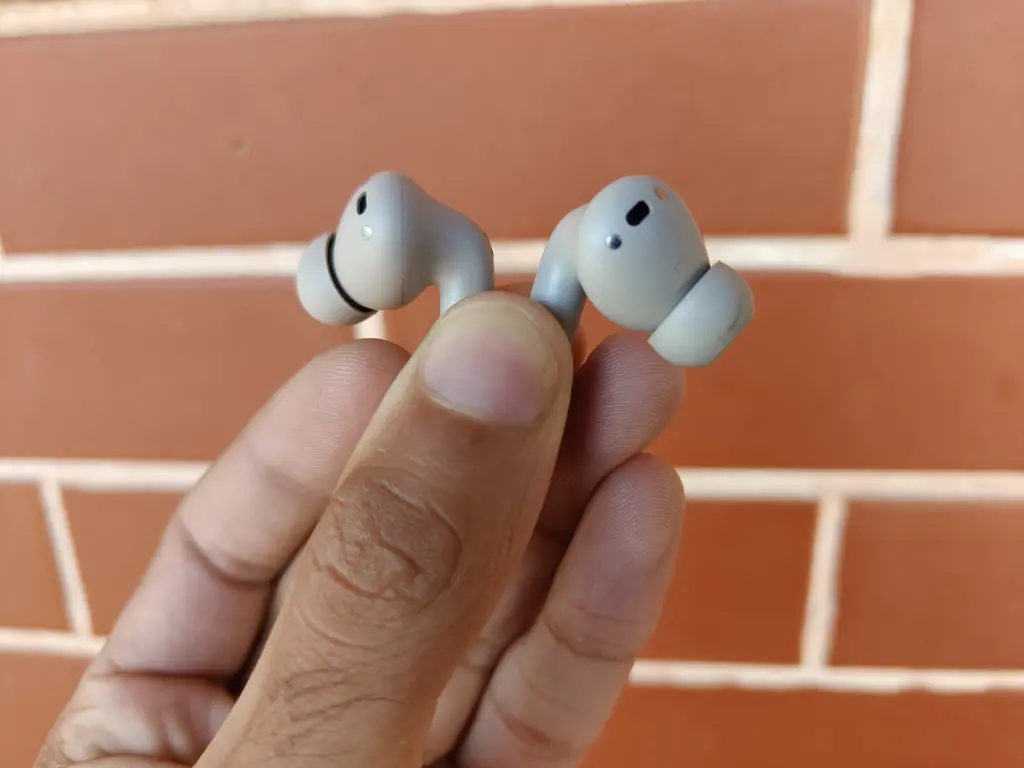 Review: moto buds+ com bose é um dos melhores fone de ouvido da atualidade. Concorrente do xm5 da sony, airpods 2 pro da apple e galaxy buds2 pro da samsung, esse é o novo rei dos fones de ouvido sem fios e com cancelamento de ruídos. Entenda o porquê nesta análise