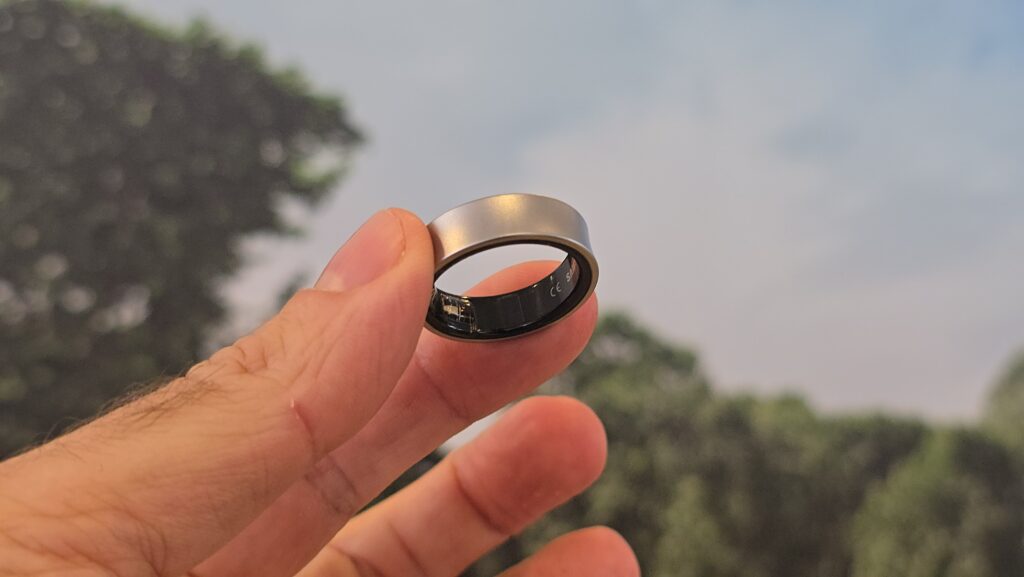 Smart ring da samsung em tom prateado