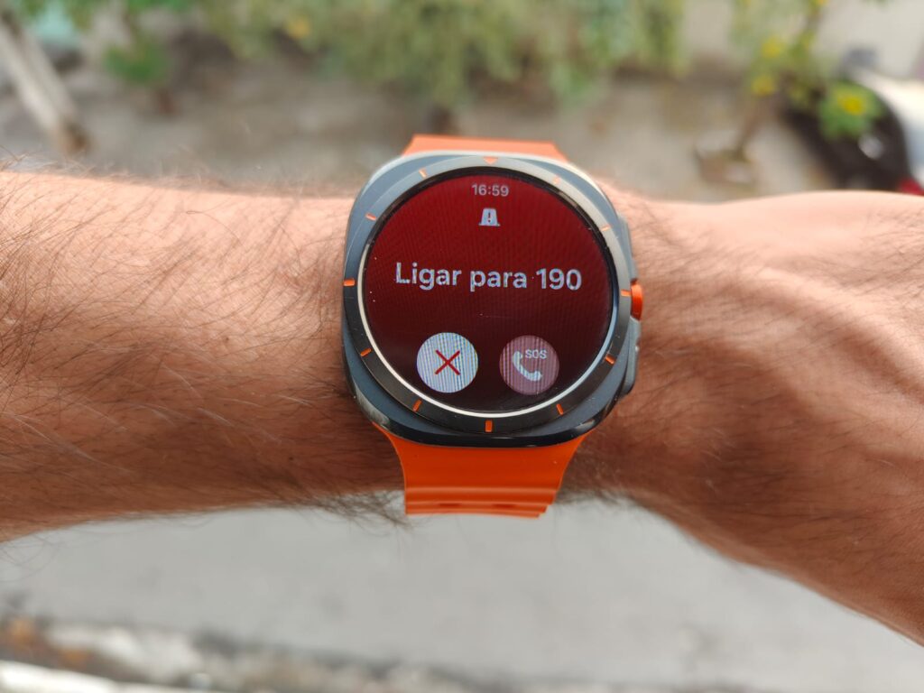 Review: galaxy watch ultra tem ótima bateria e monitoramento premium. Processador mais eficiente entrega duração de bateria para mais de um dia e modelo entrega monitoramento completo de sono, exercícios e saúde. Veja o que achamos!