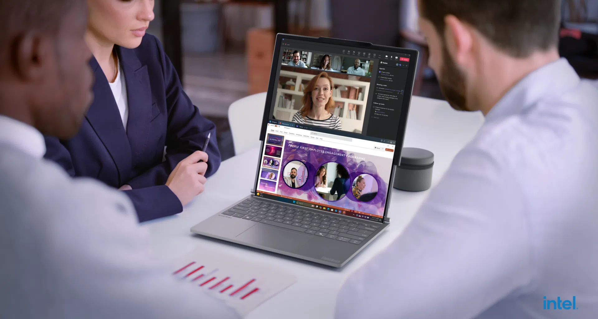 Ces 2025: lenovo mostra thinkbook plus gen 6 rollable, notebook com tela rolável. Tecnologia faz a tela aumentar de 14 para 16 polegadas. Entenda