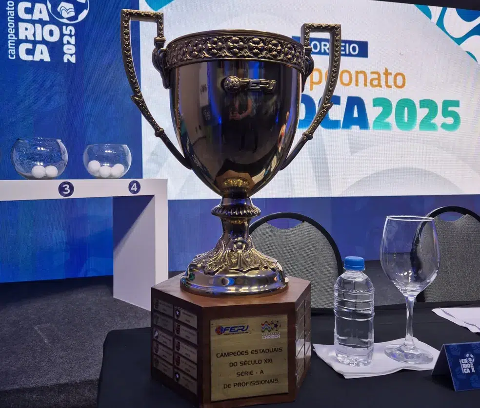 Troféu do campeonato carioca de 2025