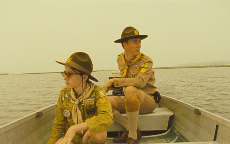 Cena do filme moonrise kingdom - melhores filmes sobre amadurecimento (coming of age)