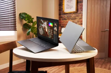 Asus lança vivobook s 14 no brasil com bateria de até 27h. Aparelho tem processador intel core ultra 7 de segunda geração e ia integrada ao sistema para realização de diversas atividades. Veja todos os detalhes