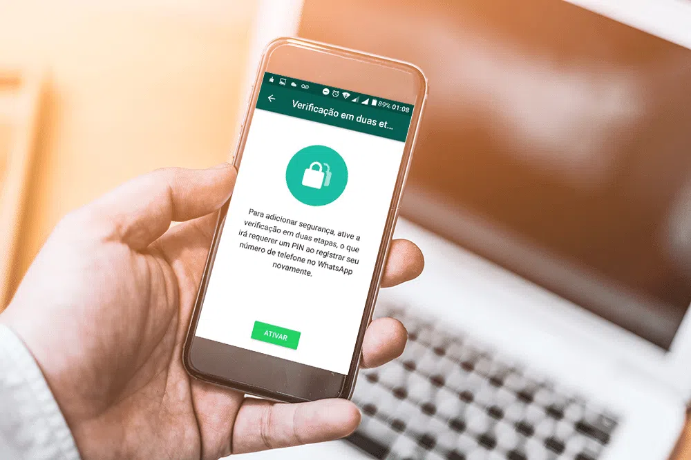 Tutorial: como manter a privacidade no whatsapp, sem perder a graça.. Todo cuidado é pouco quando se fala de internet, mas é só seguir alguns passos para manter sua privacidade e segurança no whatsapp.