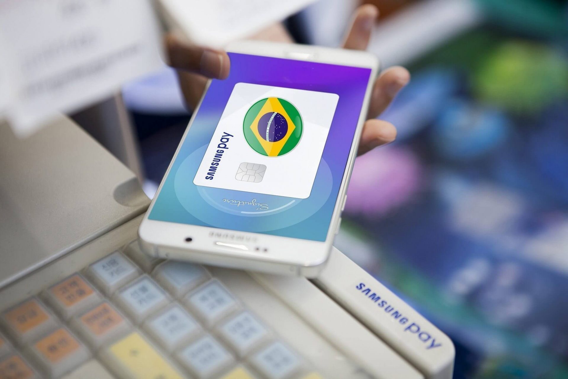 Samsung pay inicia parceria com o sicoob; saiba quais são os cartões compatíveis. A evolução dos sistemas de pagamento não para. Desta vez, o samsung pay terá o apoio do sicoob e ampliará ainda mais o número de consumidores que podem usufruir do serviço.